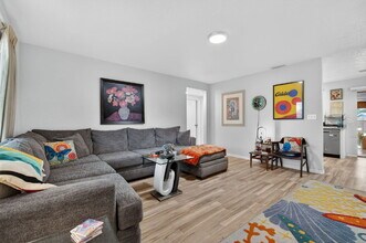 4273 Elkcam Blvd SE in St. Petersburg, FL - Building Photo - Building Photo