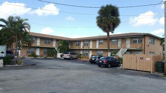 1401 NE 57th Pl in Fort Lauderdale, FL - Building Photo