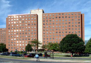 Lick Towers in Harrisburg, PA - Building Photo - Building Photo