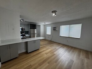 7928 Harding Ave in Miami Beach, FL - Building Photo - Building Photo