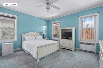 5715 Snyder Ave in Brooklyn, NY - Foto de edificio - Building Photo