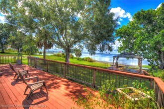 2175 Lakeview Dr in Sebring, FL - Building Photo - Building Photo