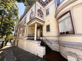 563 Steiner St in San Francisco, CA - Building Photo