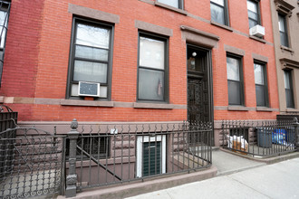 505 Henry St in Brooklyn, NY - Building Photo - Building Photo