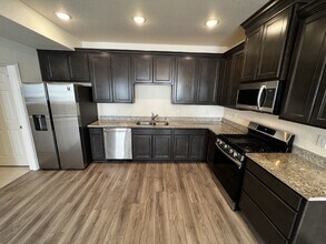 23588 E Ida Dr-Unit -Unit C in Aurora, CO - Foto de edificio - Building Photo