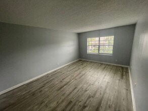 216 Glenview Blvd in Daytona Beach, FL - Building Photo - Building Photo