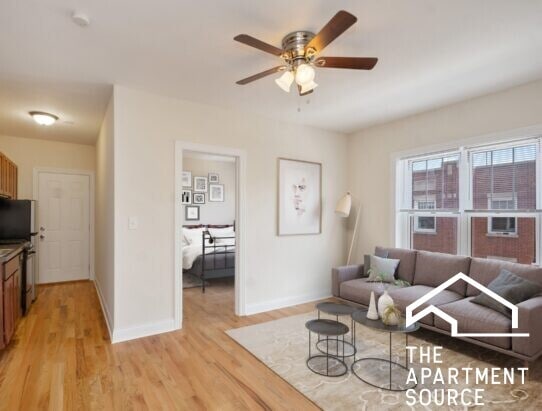 957 W Cornelia Ave, Unit 1B in Chicago, IL - Building Photo - Building Photo
