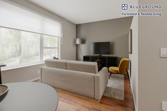 2690 152nd Ave NE in Redmond, WA - Building Photo - Building Photo