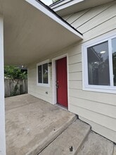 1029 N New York Ave in Wichita, KS - Building Photo - Building Photo