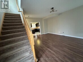 1 Tollgate St in Brampton, ON - Building Photo - Building Photo
