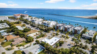 206 Inlet Way, Unit 10 in Palm Beach Shores, FL - Building Photo