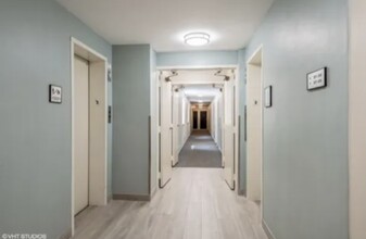 515 W Wrightwood Ave, Unit 507 in Chicago, IL - Building Photo - Building Photo