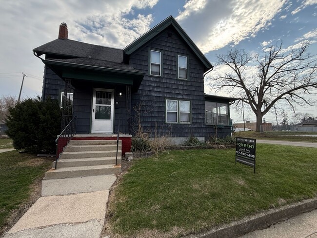 346 1st St in Jackson, MI - Building Photo - Building Photo