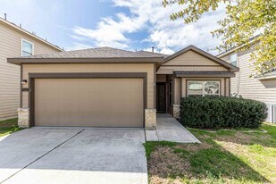 9122 Vondel Park in Converse, TX - Building Photo