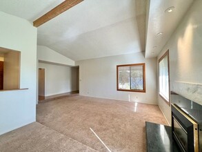 1117 Douglas Ave in Napa, CA - Building Photo - Building Photo