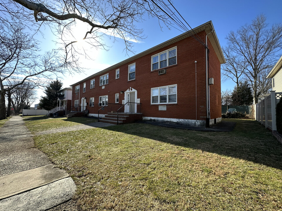 28 Cranford St in Staten Island, NY - Building Photo