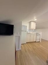 131 Pine St in Montclair, NJ - Building Photo - Building Photo