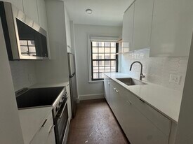 1 Arrow St, Unit #105 in Cambridge, MA - Building Photo