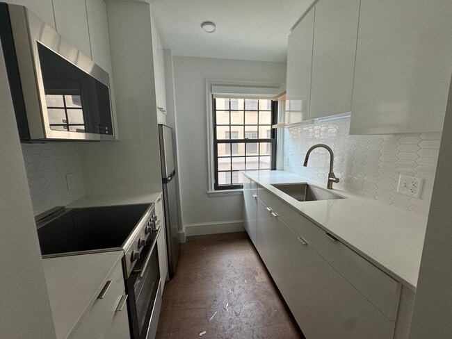 property at 1 Arrow St
