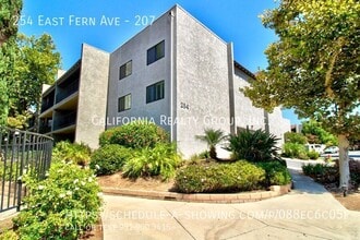 254 E Fern Ave in Redlands, CA - Building Photo - Building Photo