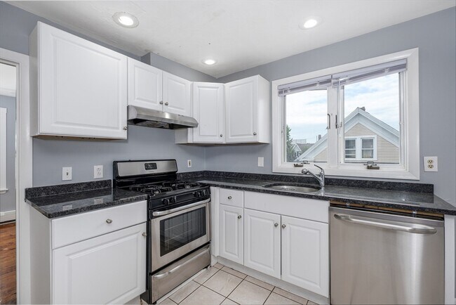 10 Kilby St, Unit 3R