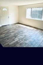 921 N 5th Ave in Upland, CA - Building Photo - Building Photo