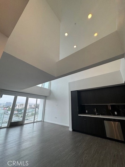 property at 5750 Hollywood Blvd