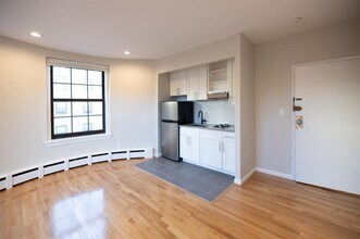 158 St Botolph St in Boston, MA - Building Photo - Building Photo