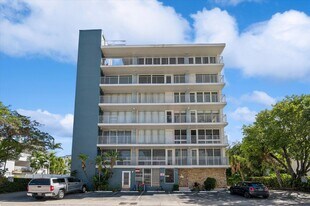 524 Orton Ave in Fort Lauderdale, FL - Building Photo