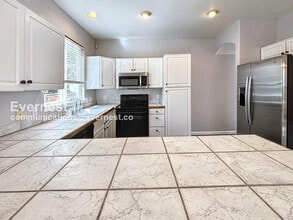 8956 Goosander Way in Littleton, CO - Building Photo - Building Photo