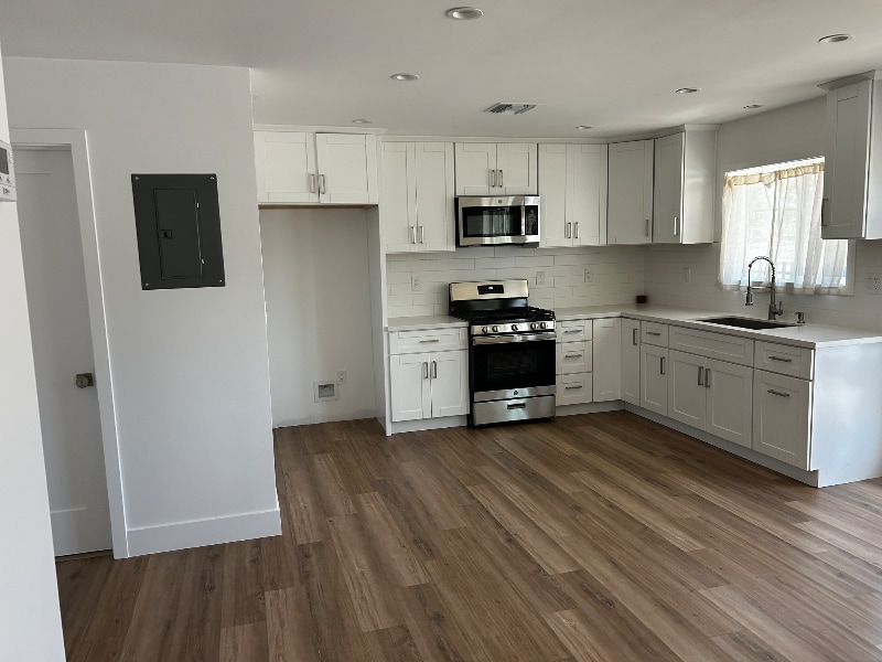 1569 N Raymond Ave in Pasadena, CA - Building Photo
