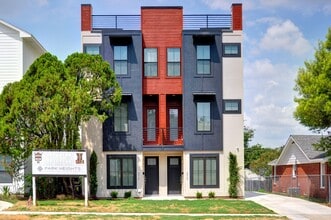 2512 Forest Park Blvd in Fort Worth, TX - Building Photo - Building Photo