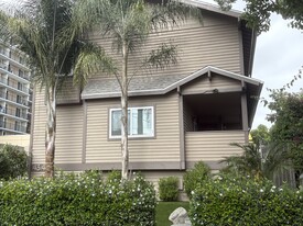 434 N Oakland Ave in Pasadena, CA - Building Photo