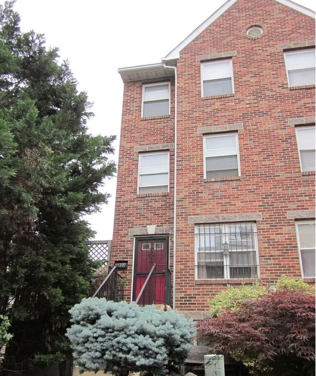 property at 1333 Belmont St NW