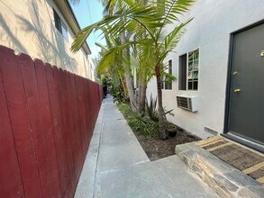 12117 Pacific Ave, Unit 05 in Los Angeles, CA - Building Photo - Building Photo