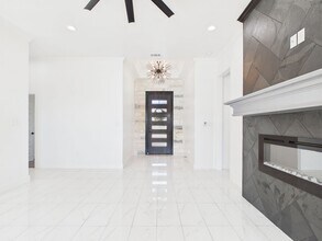 747 Darlington Dr in Fredericksburg, TX - Building Photo - Building Photo