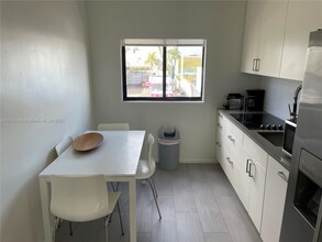 254 NW 36th St in Miami, FL - Building Photo - Building Photo
