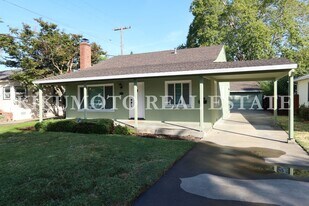 2760 Muir Way in Sacramento, CA - Building Photo