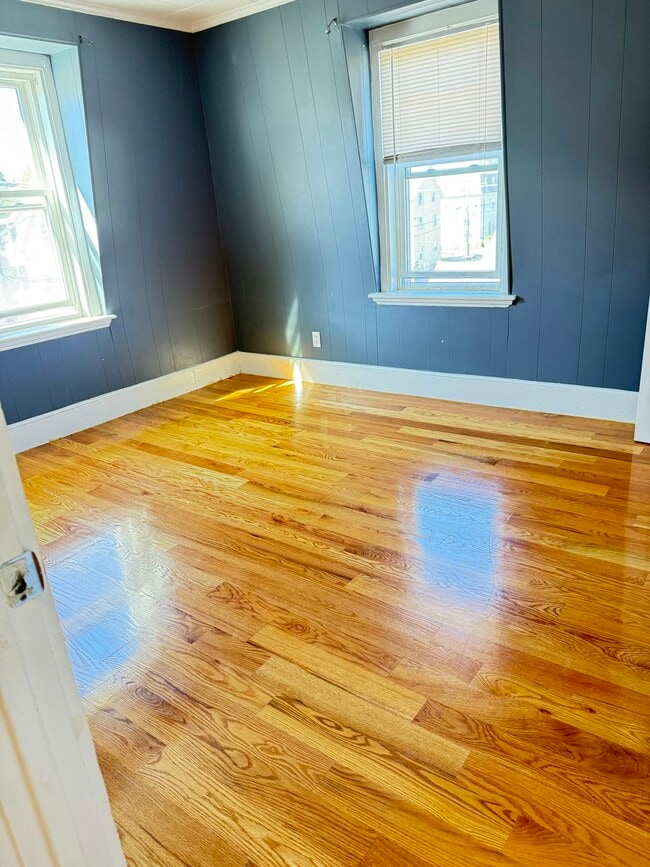 property at 75 Friend St