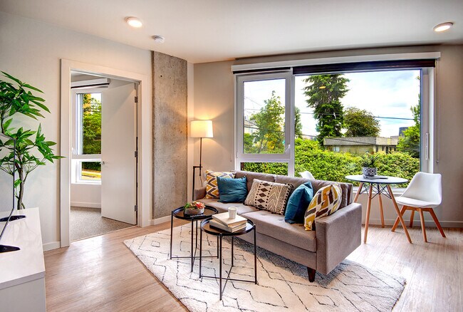 Metroline Flats in Seattle, WA - Building Photo - Building Photo