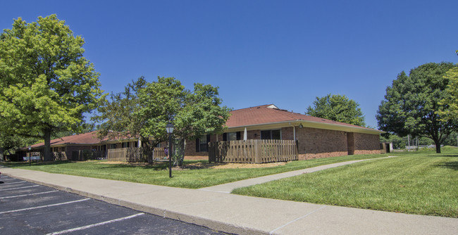 Cambridge Square Apartments in Muncie, IN - Building Photo - Building Photo