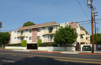 Noble Plaza in Van Nuys, CA - Building Photo - Building Photo