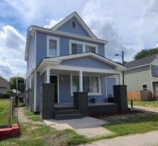 1517 Summit Ave in Portsmouth, VA - Building Photo
