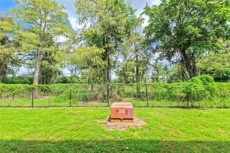 7825 Fairview Dr in Tamarac, FL - Building Photo - Building Photo