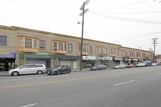 722-748 1/2 San Pedro St in Los Angeles, CA - Building Photo - Building Photo