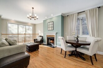 2512 W Thomas St in Chicago, IL - Building Photo - Building Photo