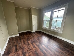 215 S Pierce St in Lafayette, LA - Foto de edificio - Building Photo