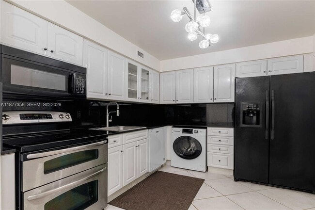 6770 Indian Creek Dr in Miami, FL - Building Photo - Building Photo