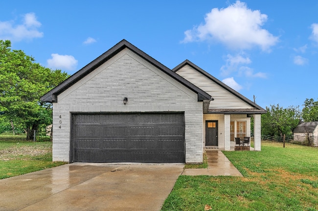 property at 404 Onyx Dr