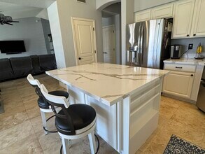 7323 E Wing Shadow Rd in Scottsdale, AZ - Building Photo - Building Photo